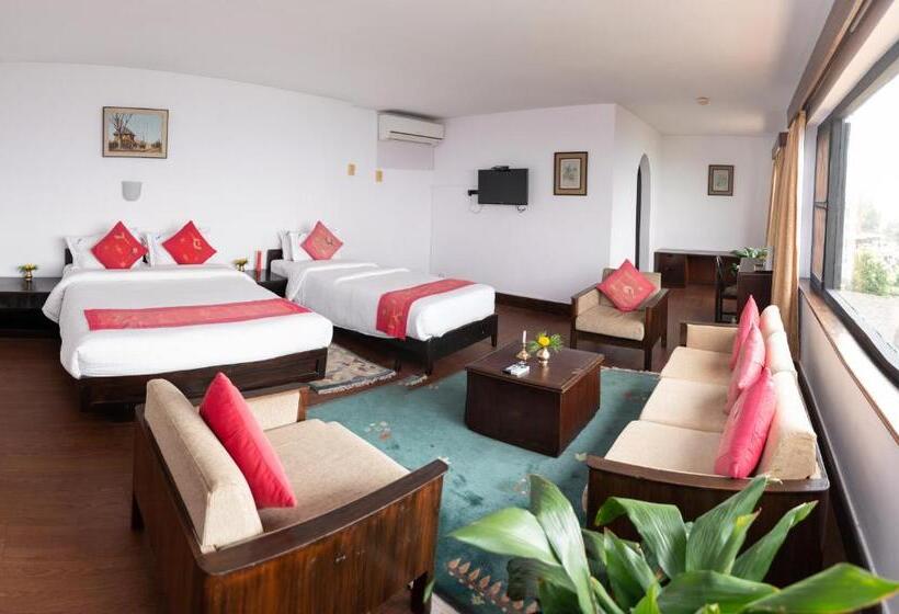 اتاق لوکس, Dhulikhel Mountain Resort