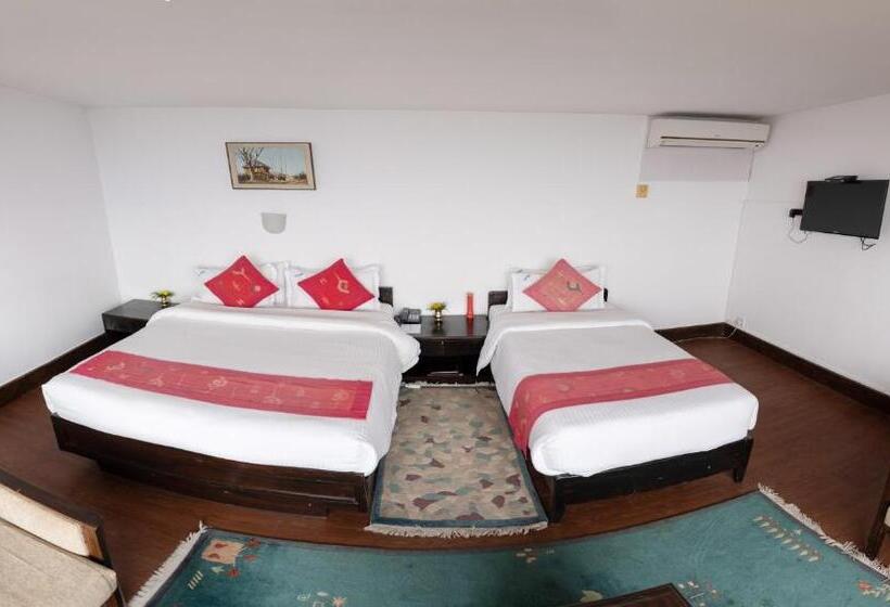 اتاق لوکس, Dhulikhel Mountain Resort
