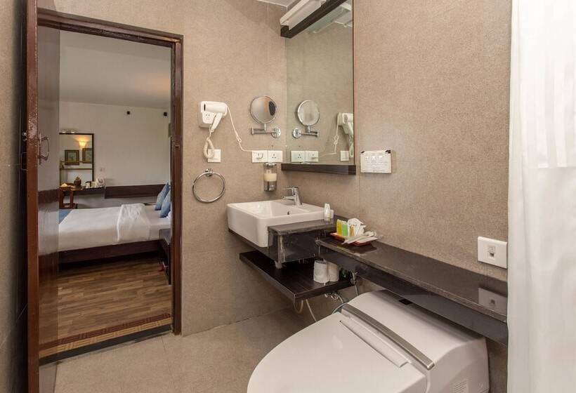 اتاق لوکس, Dhulikhel Mountain Resort