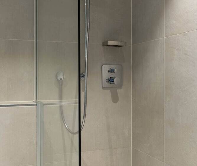 Номер Executive, Amsterdam Marriott