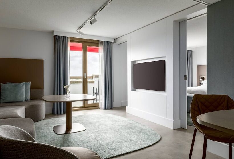 Люкс Клуб, Amsterdam Marriott