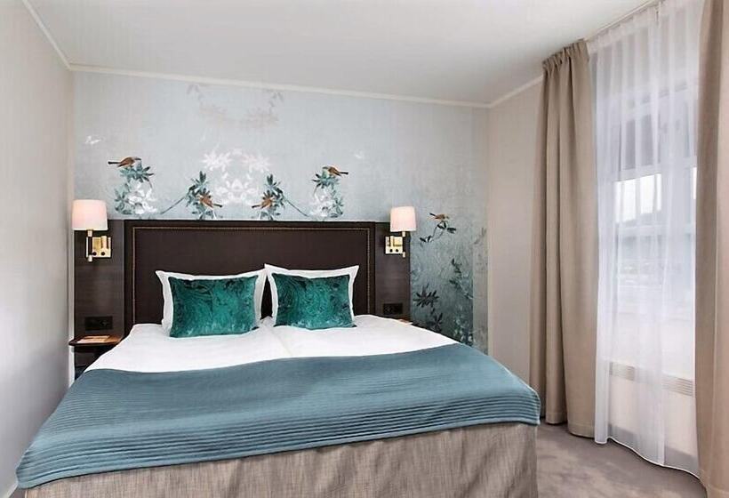 חדר סופריור, Bårdshaug Herregård