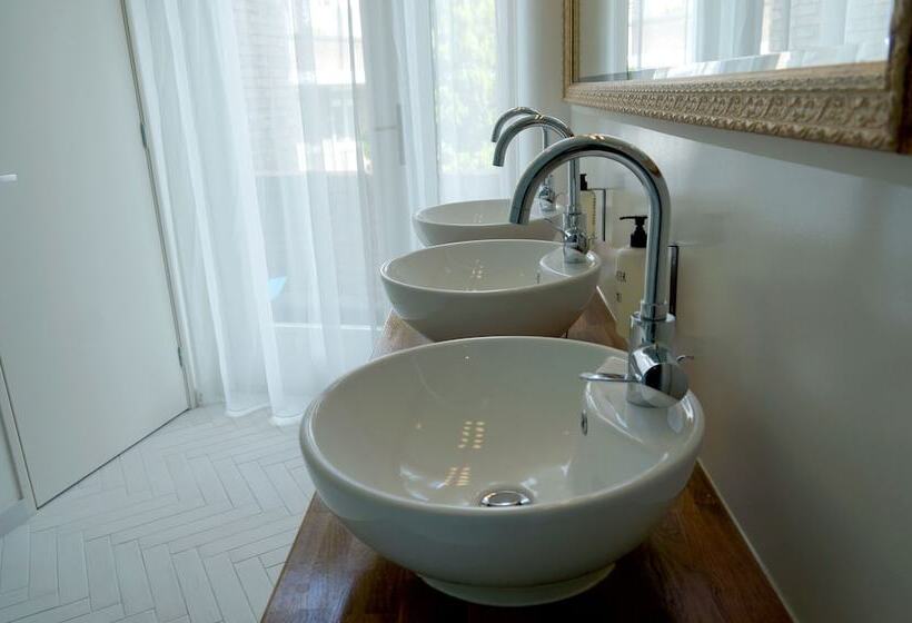 Capsule, De Bedstee Boutique Capsules