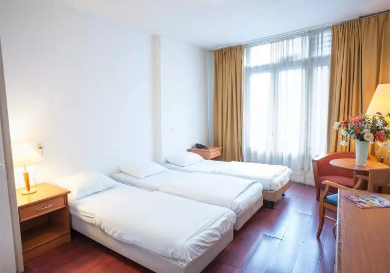 スタンダードトリプルルーム, Delta Hotel City Center