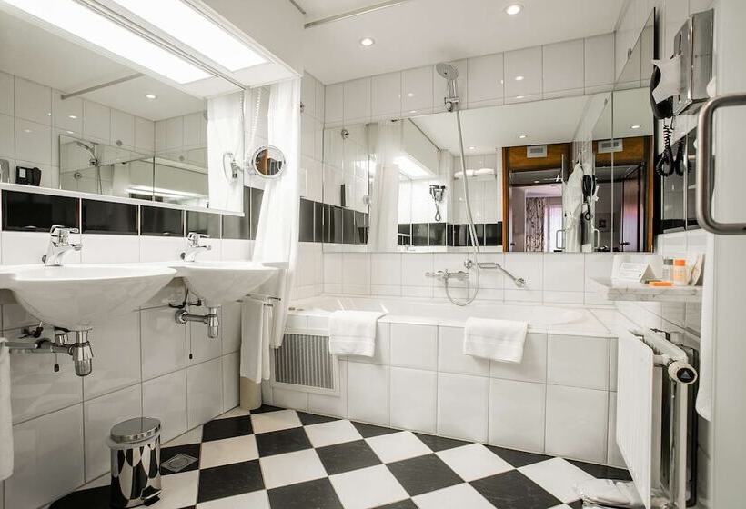 Junior Suite, Golden Tulip Hotel Central