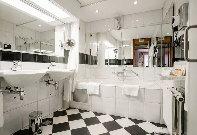 Junior Suite, Golden Tulip Hotel Central