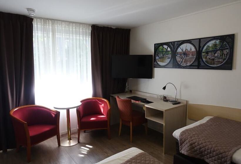 اتاق استاندارد چهار تخته, Prinsengracht