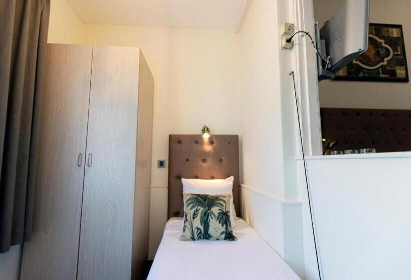 غرفة قياسية ثلاثية, Quentin England