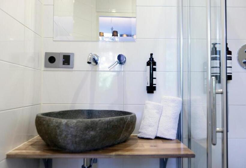 غرفة ديلوكس مزودة بشرفة, Quentin England