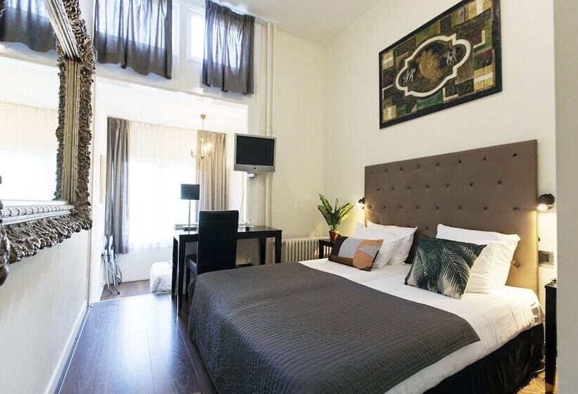 غرفة قياسية ثلاثية, Quentin England