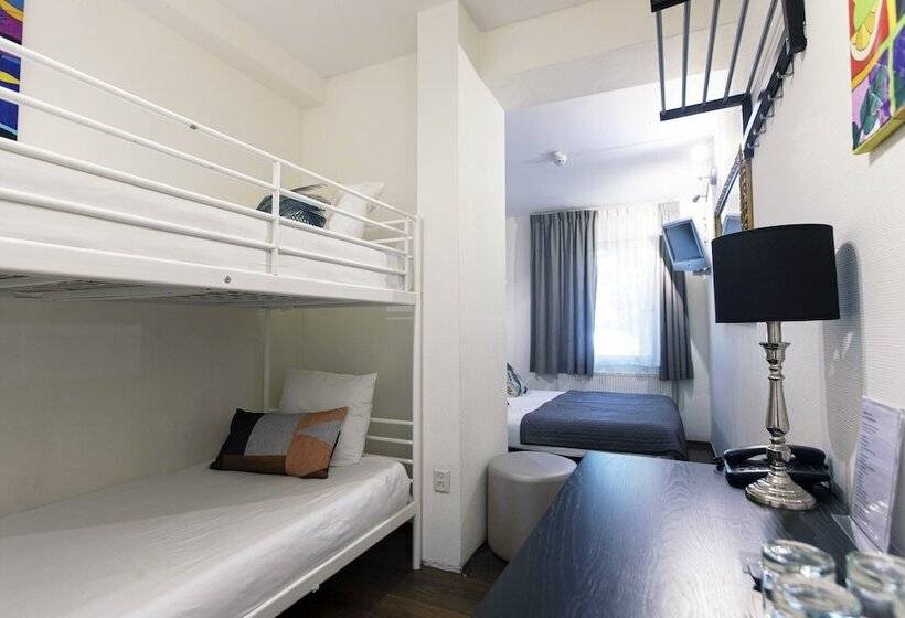 غرفة قياسية رباعية, Quentin England