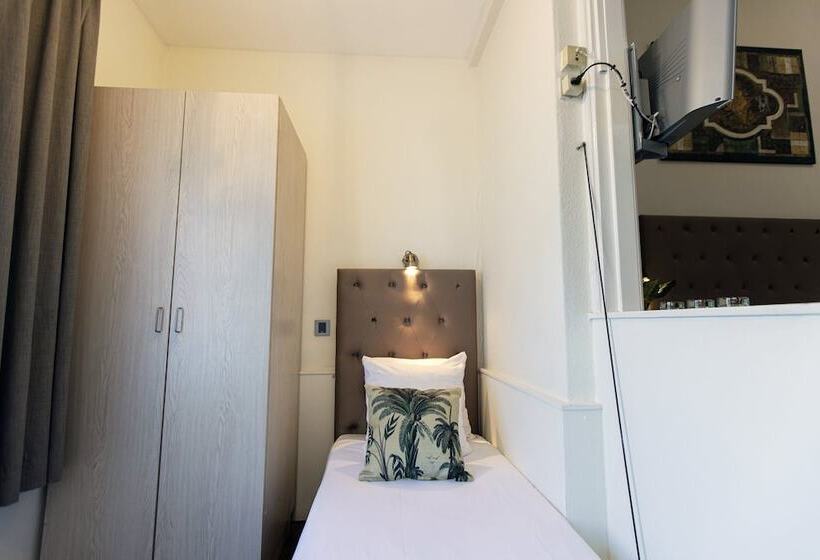 غرفة قياسية ثلاثية, Quentin England