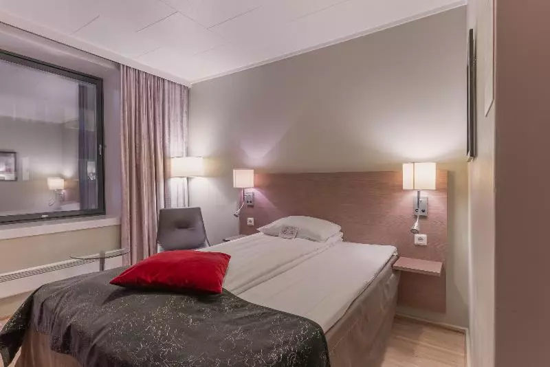 اتاق استاندارد یک نفره, Scandic Grand Tromsø