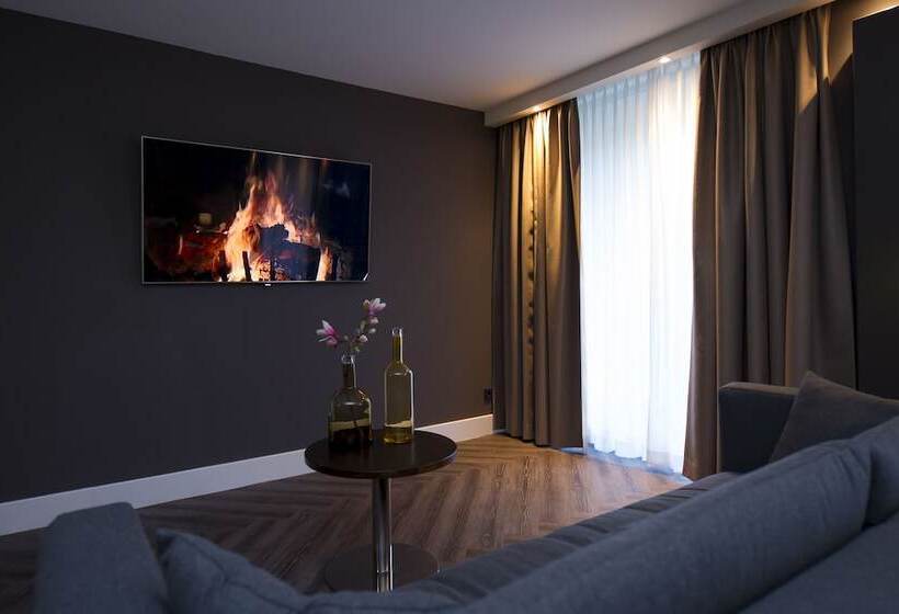 Sviitti, Van Der Valk Hotel Sassenheim   Leiden