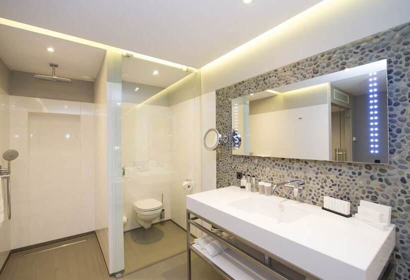 Sviitti, Van Der Valk Hotel Sassenheim   Leiden