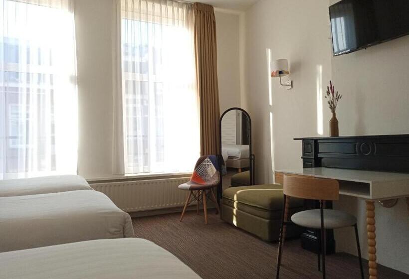 Standard Triple Room, Verdi