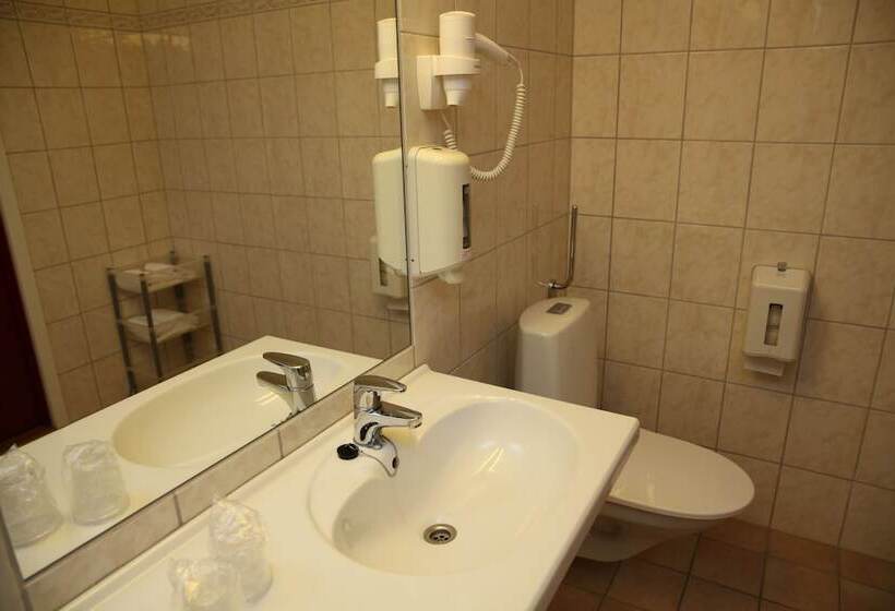 חדר משפחתי, Vesterland Feriepark Hytter, Hotell Og Leikeland