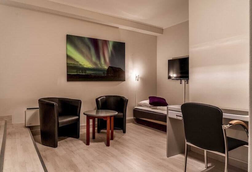 חדר סטנדרט לשלושה, Melbu Hotell