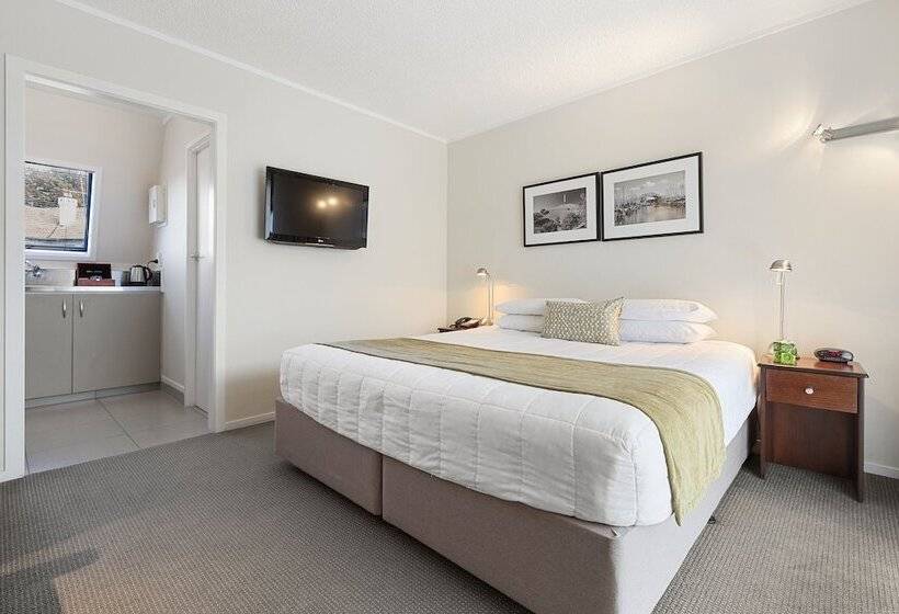 إستوديو قياسى, The Parnell Hotel & Conference Centre