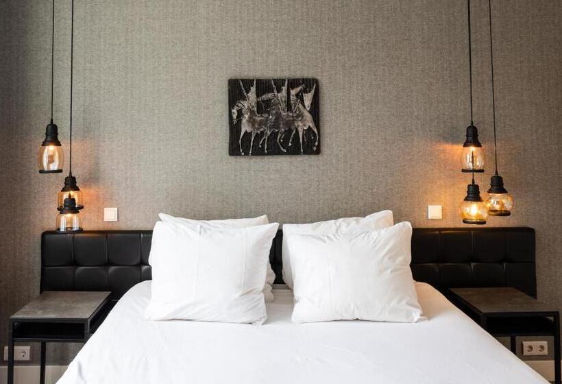 اتاق استاندارد, Weber Hotel 397