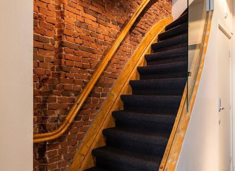 اتاق استاندارد, Weber Hotel 397