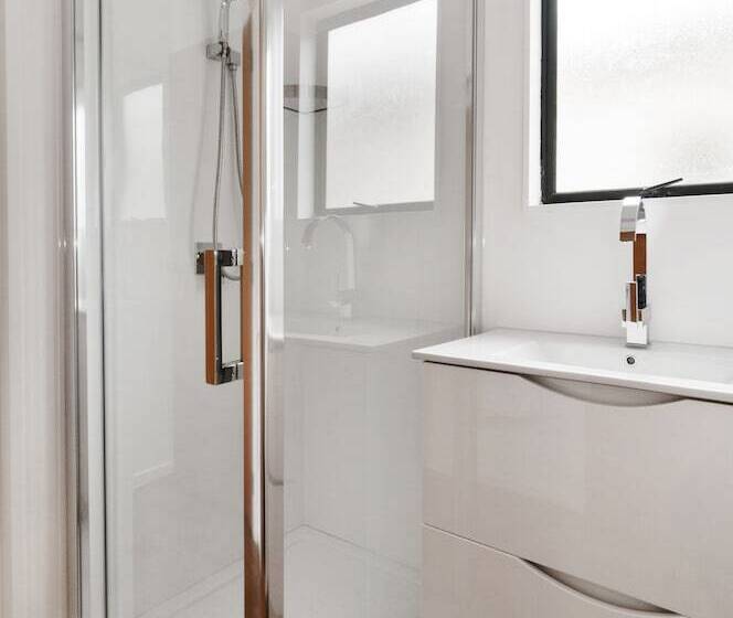 스탠다드 스튜디오, Auckland  Airport Motel