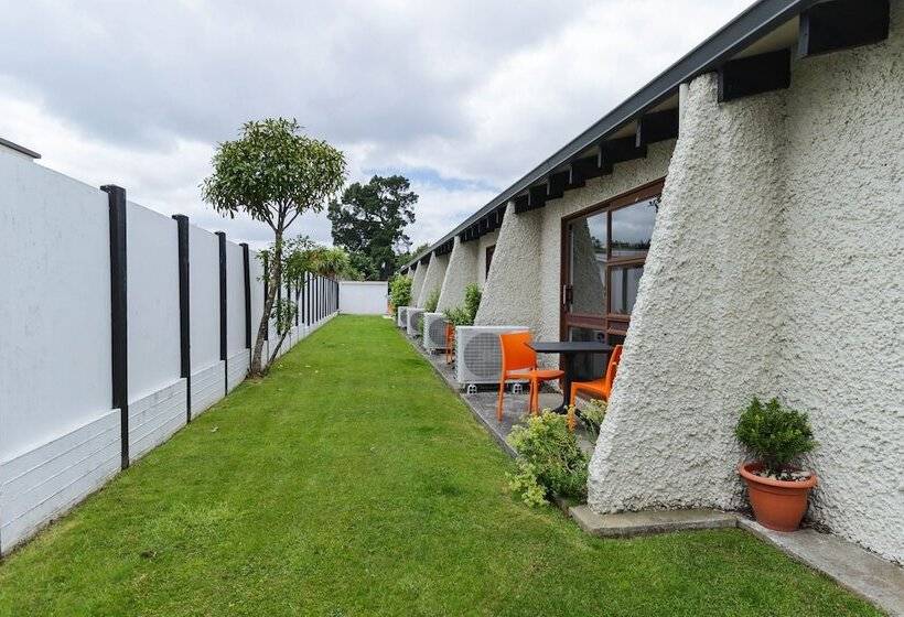 Студия Стандарт, Aztec Motel