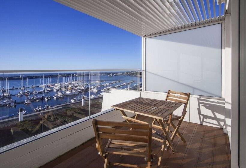 سوییت جونیور با چشمانداز دریا, Gaivota Azores