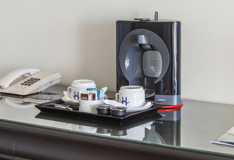 سوییت جونیور با چشمانداز دریا, Gaivota Azores