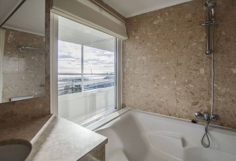 سوییت سوپریور با چشمانداز دریا, Gaivota Azores