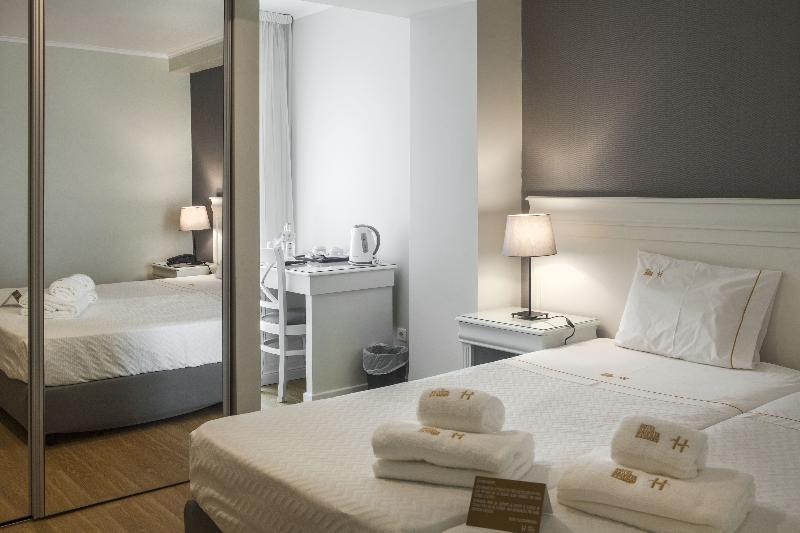 اتاق خانوادگی, Gaivota Azores