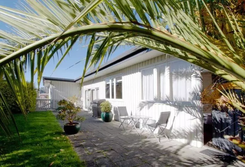 Huoneisto 4 Makuuhuonetta, George Street Motel Apartments