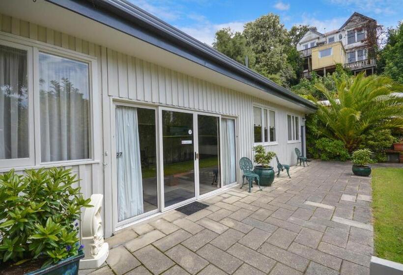 침실 4개 아파트, George Street Motel Apartments