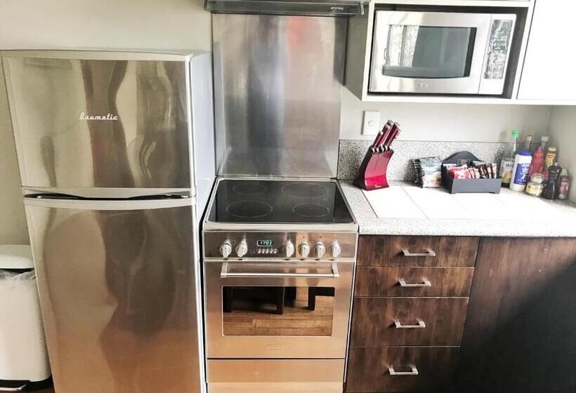 침실 4개 아파트, George Street Motel Apartments