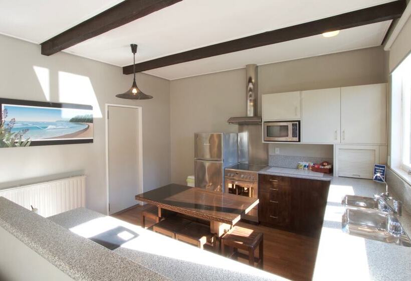 침실 4개 아파트, George Street Motel Apartments