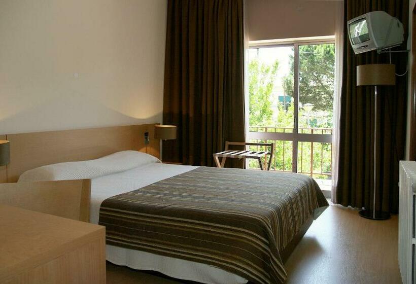 חדר סטנדרט, Arcada