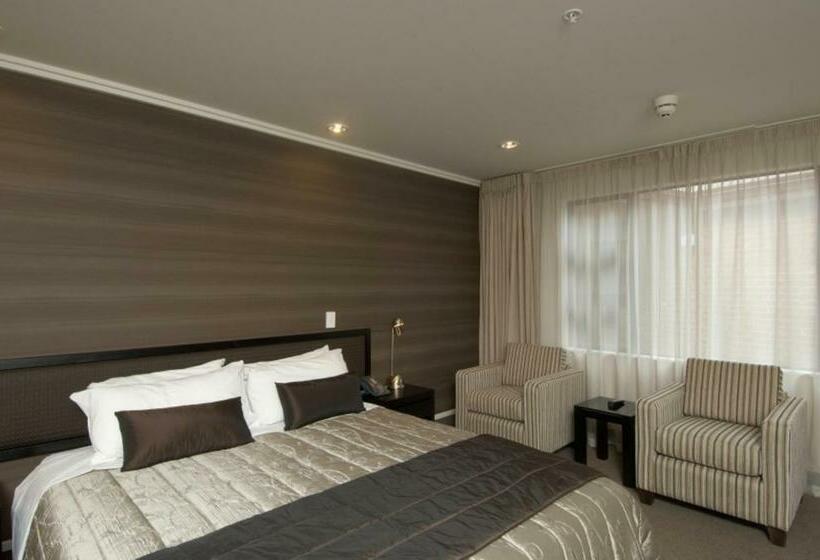 استودیوی سوپریور, Ascot Park