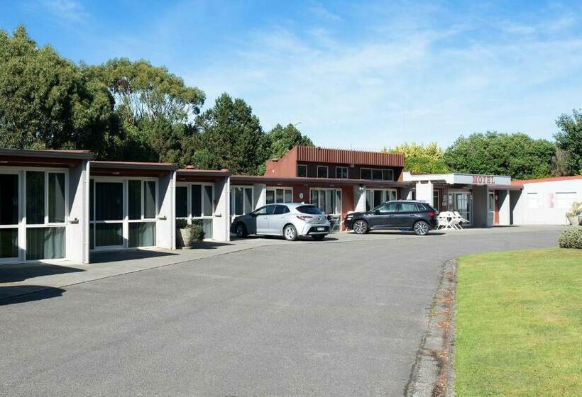 استودیوی استاندارد, Ascot Park