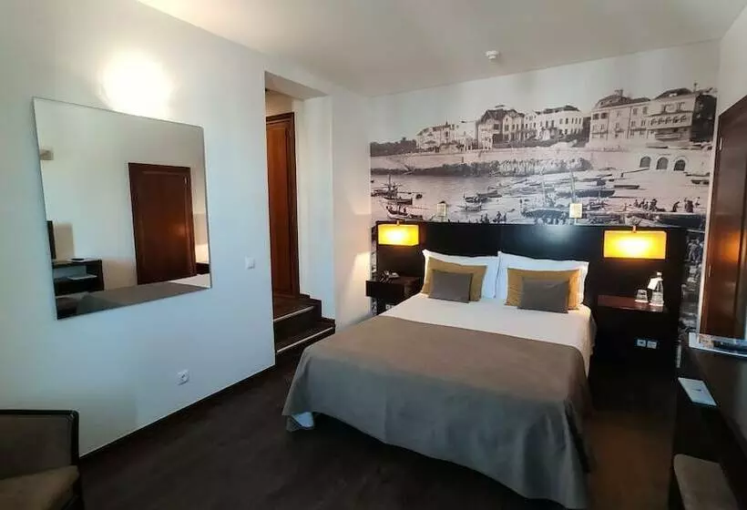 Quarto Familiar, Baia