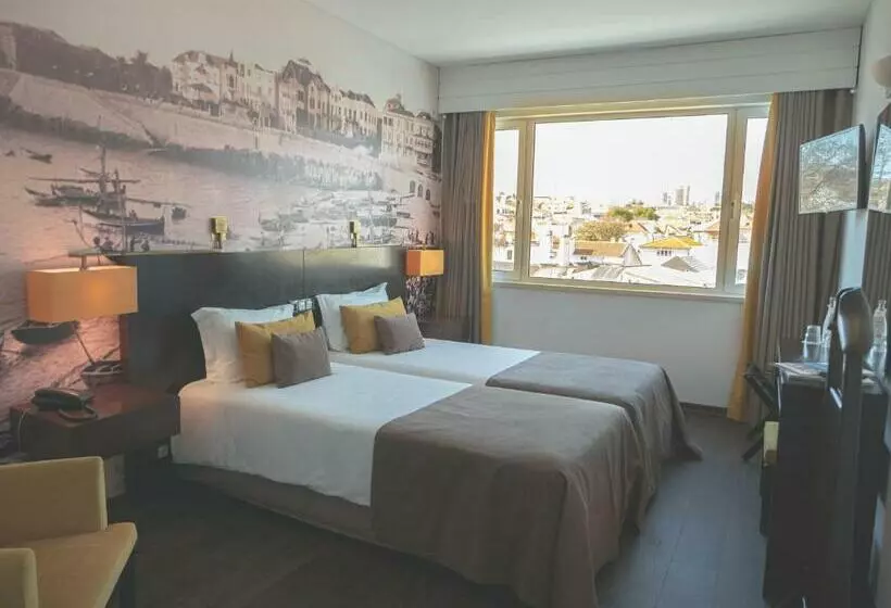 Quarto Superior Vista Cidade, Baia