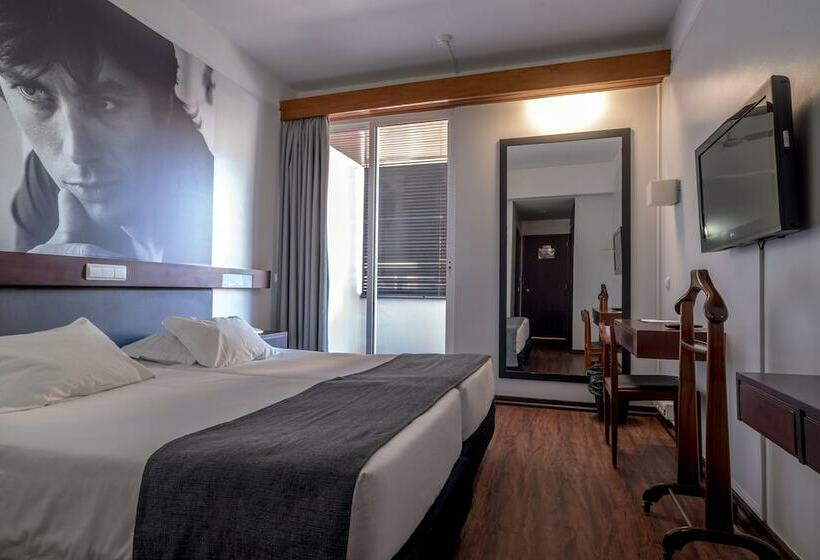 古典房间, Do Carmo