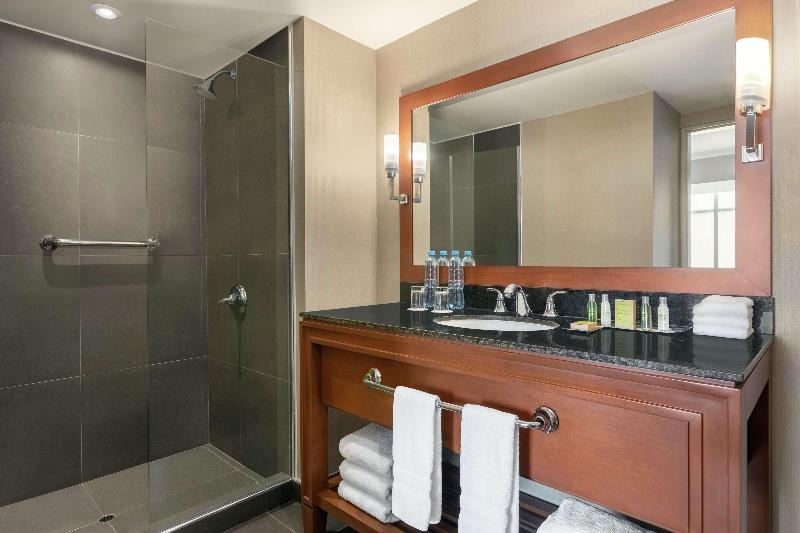 스위트 킹사이즈 침대, Doubletree By Hilton Lima Miraflores El Pardo