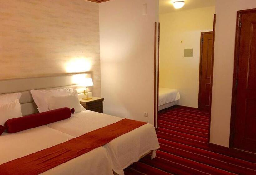 غرفة قياسية ثلاثية, Eurosol Seia Camelo