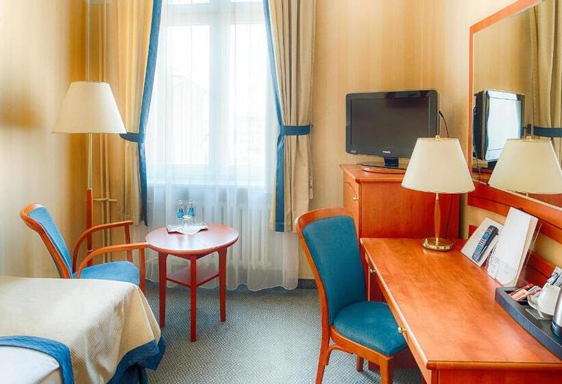 اتاق استاندارد یک نفره, Focus Hotel Premium Pod Orłem