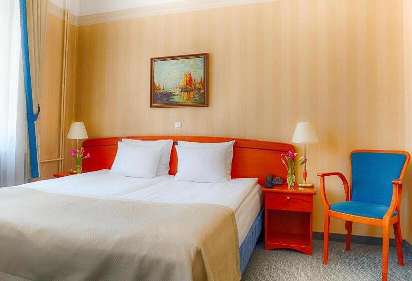 اتاق استاندارد, Focus Hotel Premium Pod Orłem