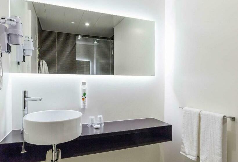 Номер Стандарт, Ibis Styles Lisboa Centro Marques De Pombal