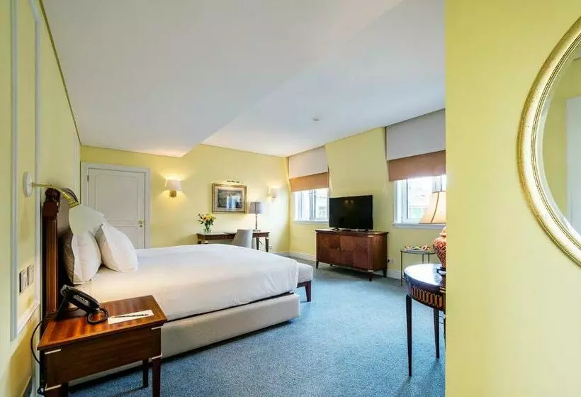 سوییت, Hospes Infante Sagres Porto Small Luxury Hotels Of The World