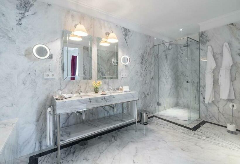 سوئیت رویال, Hospes Infante Sagres Porto Small Luxury Hotels Of The World