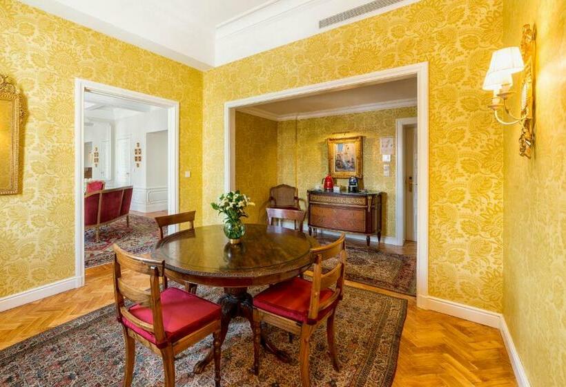 سوئیت رویال, Hospes Infante Sagres Porto Small Luxury Hotels Of The World