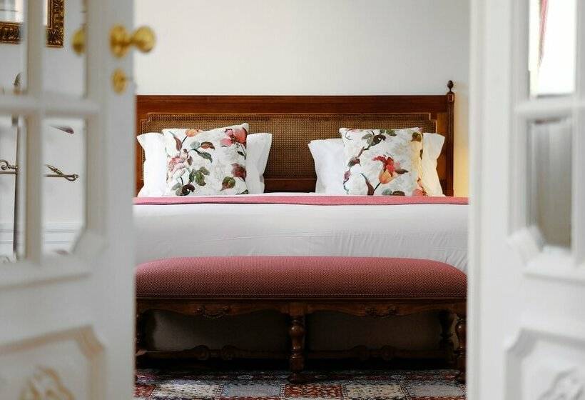 سوئیت رویال, Hospes Infante Sagres Porto Small Luxury Hotels Of The World